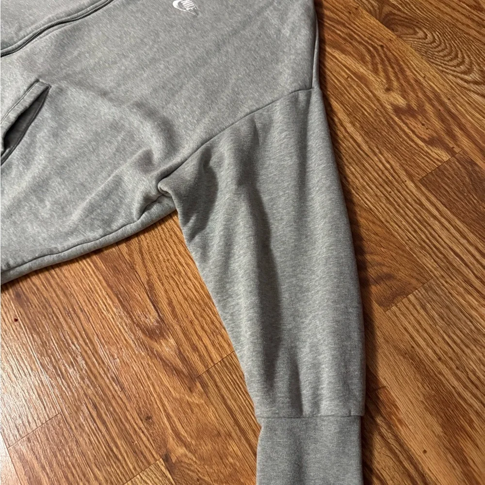 Nike pit 31”